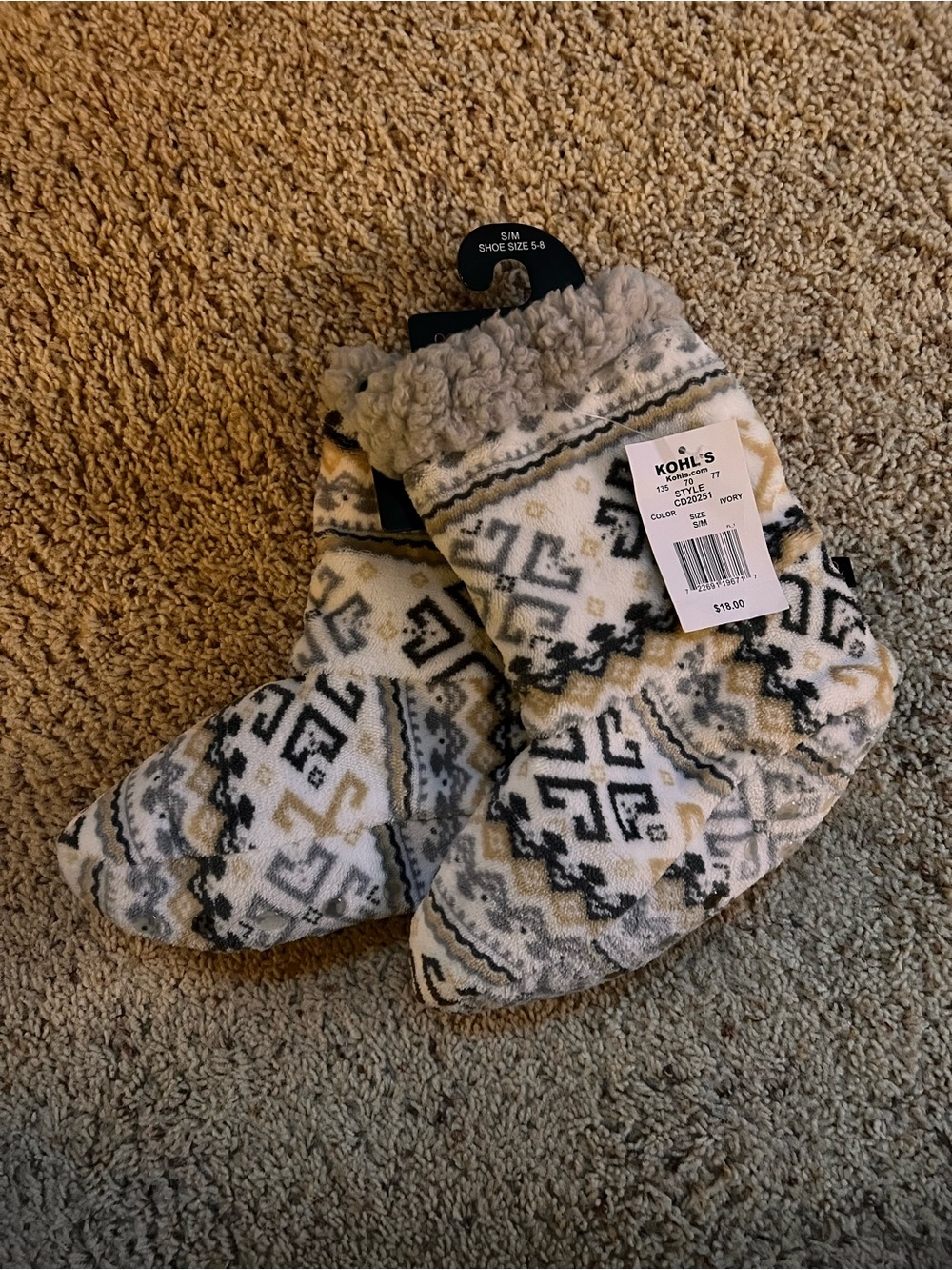 Kohl's Cozy Fair Isle Lined Slipper Socks in Ivory, Gray, Black
